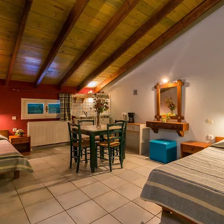 Hotel apartamentowy Yannis