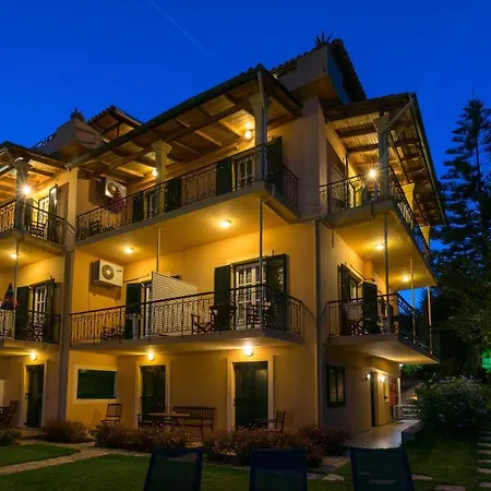 Yannis Apartmanhotel 3*